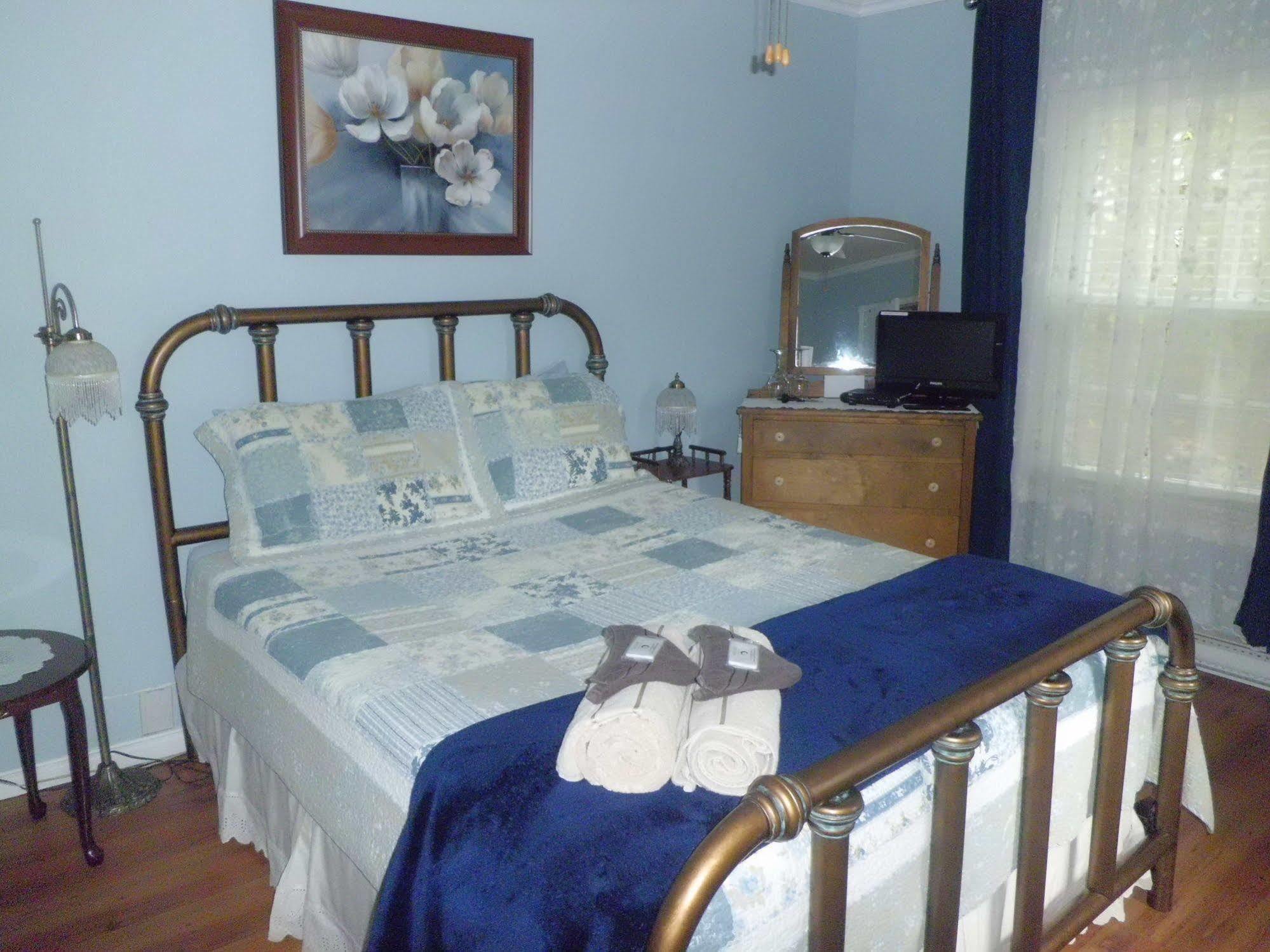 Au Coeur De Magog Bed & Breakfast Luaran gambar