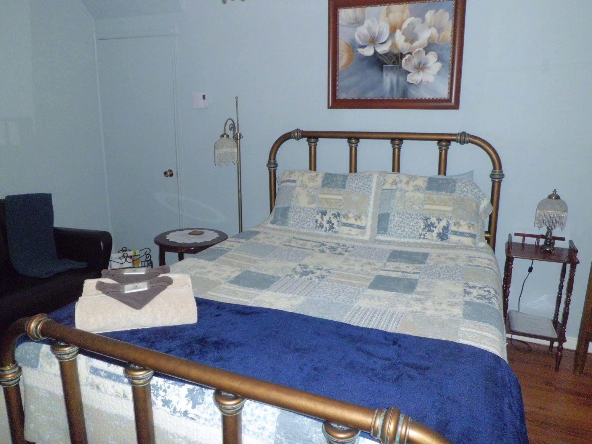Au Coeur De Magog Bed & Breakfast Luaran gambar